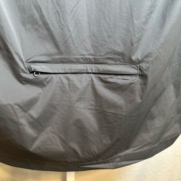 NWT J. Lindeberg Men’s Ash Black Light Packable Full Zip Vest - Size Small - Picture 10 of 13